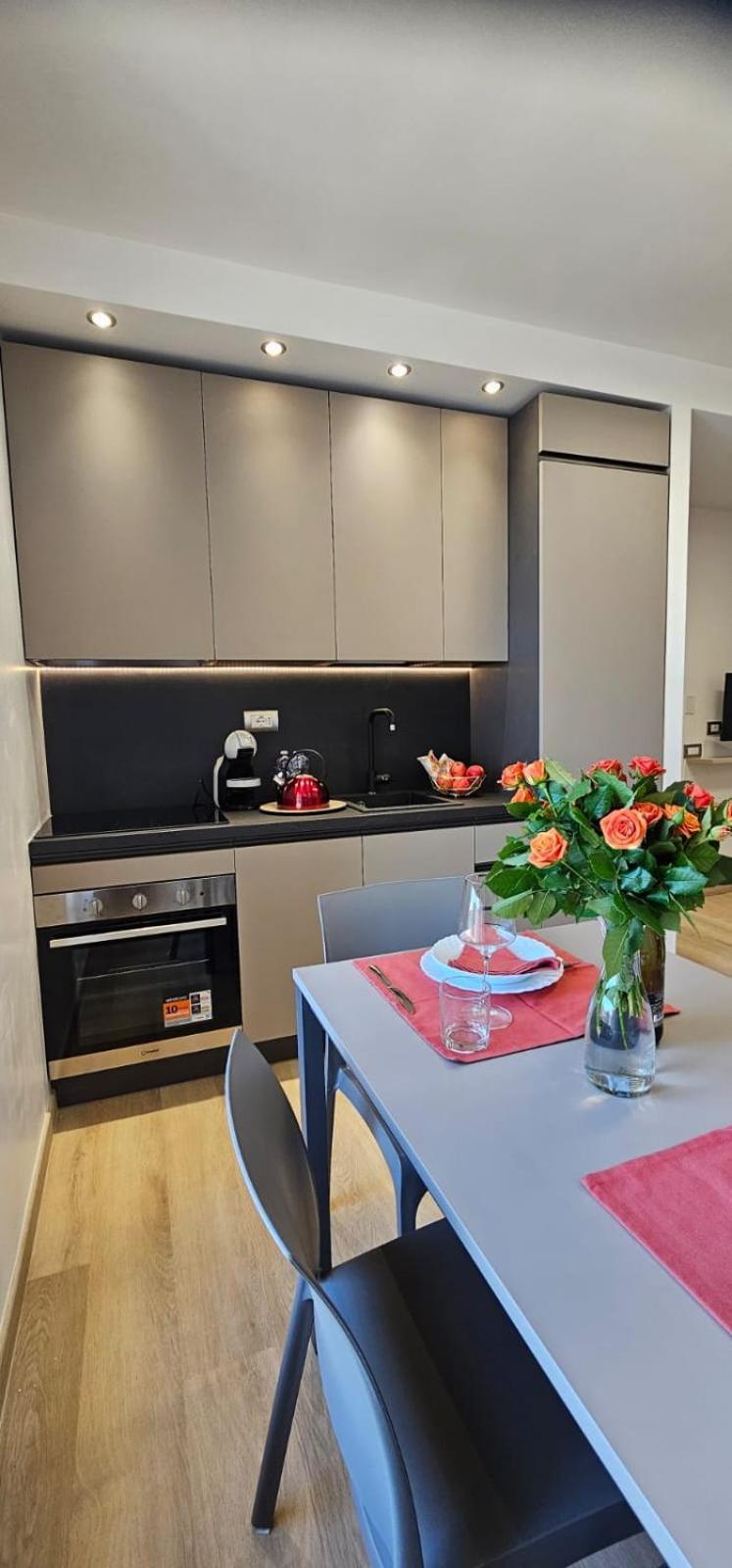 Happy Holiday Apartament Quartu Sant'Elena Exterior photo